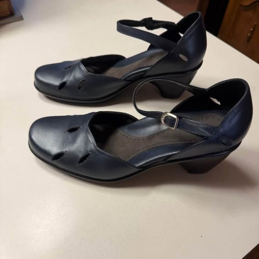 Dansko Deep Navy Blue Leather Mary Jane Heels – Size 39 – Made in Portugal